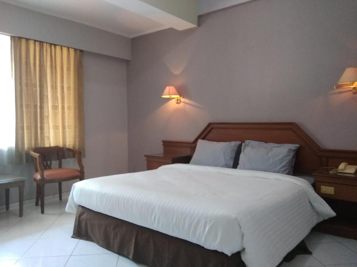 K-Style Eco Hotel Jakarta Exterior photo